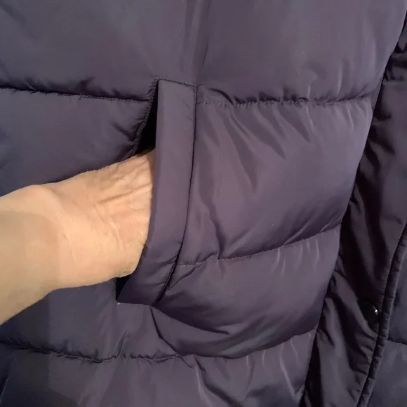 NUAGE Purple Hooded long ( to knees)Puffer Vest - Picture 7 of 10